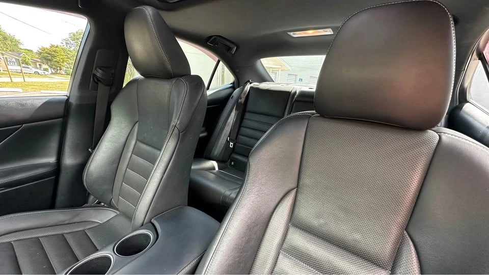 2016 Lexus IS 3rd Gen - Image 18 of 20