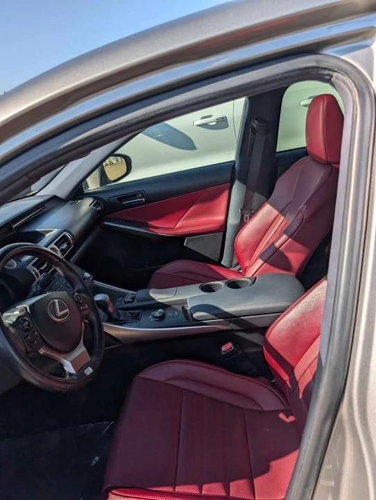 2016 Lexus IS 3rd Gen - Image 5 of 9