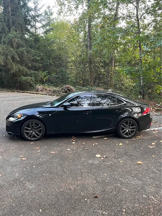 2016 Lexus IS 3rd Gen - Image 8 of 10