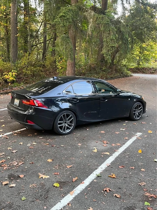 2016 Lexus IS 3rd Gen - Image 4 of 10