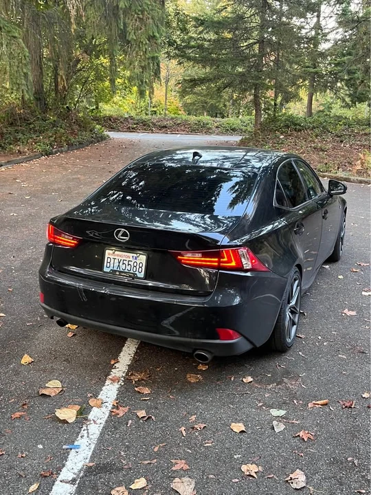 2016 Lexus IS 3rd Gen - Image 5 of 10