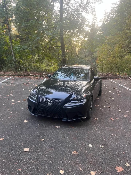 2016 Lexus IS 3rd Gen - Image 9 of 10