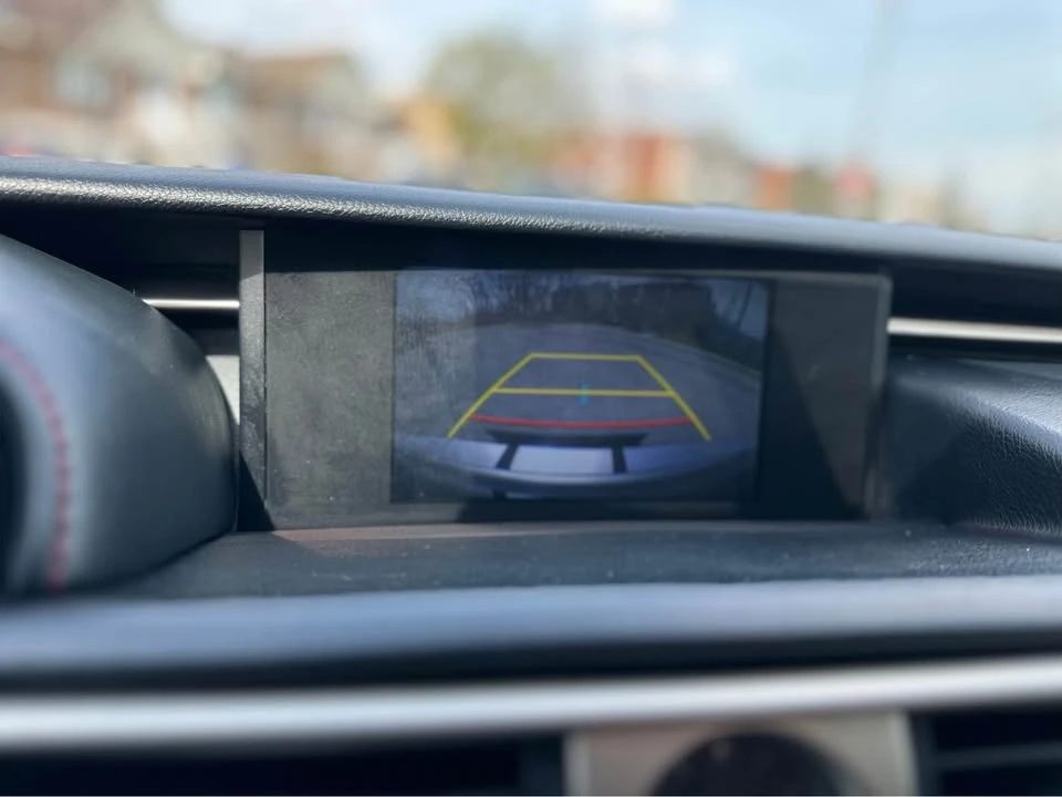 2016 Lexus IS 3rd Gen - Image 16 of 18