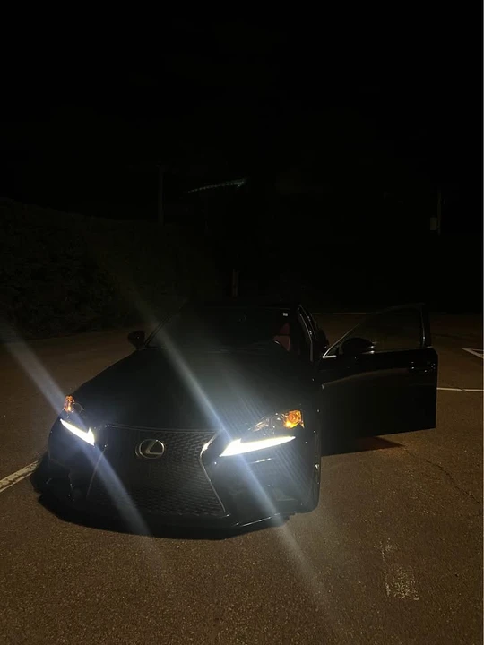 2016 Lexus IS 3rd Gen - Image 4 of 6