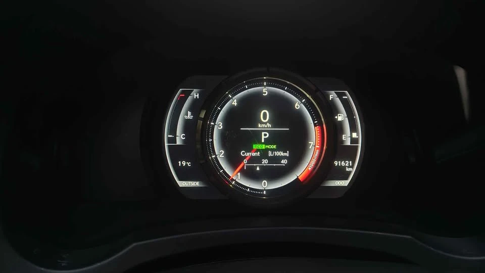 2016 Lexus IS 3rd Gen - Image 13 of 15
