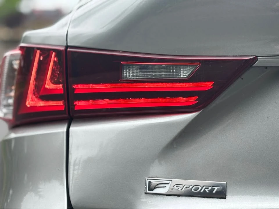 2016 Lexus IS 3rd Gen - Image 5 of 20