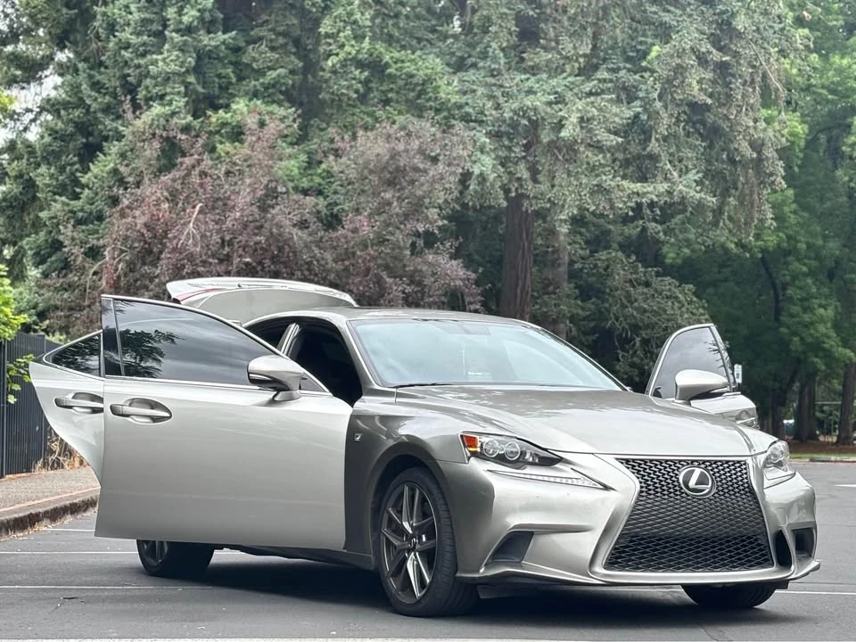 2016 Lexus IS 3rd Gen - Image 6 of 20