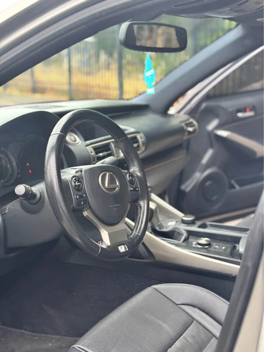 2016 Lexus IS 3rd Gen - Image 10 of 20