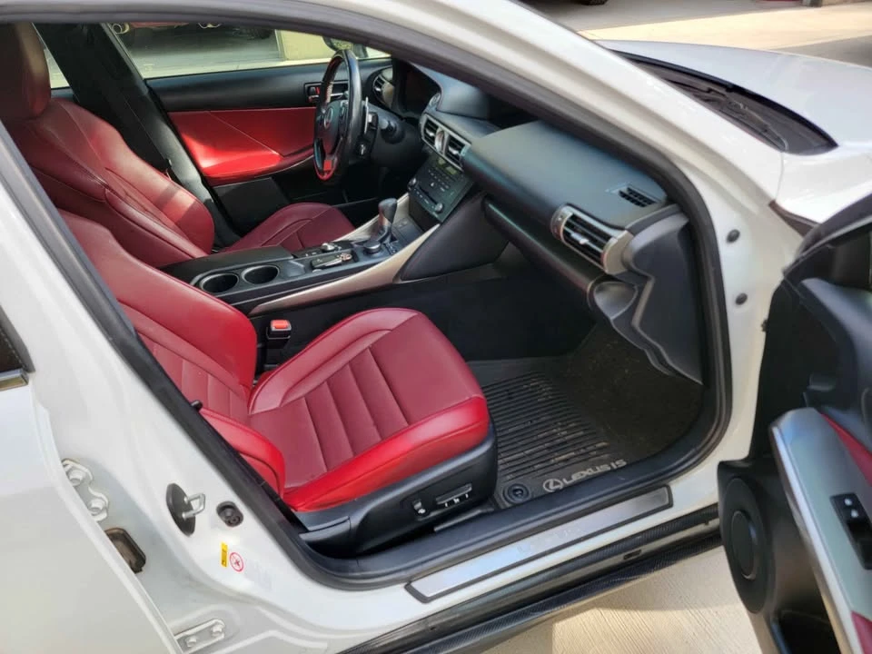 2016 Lexus IS 3rd Gen - Image 6 of 10