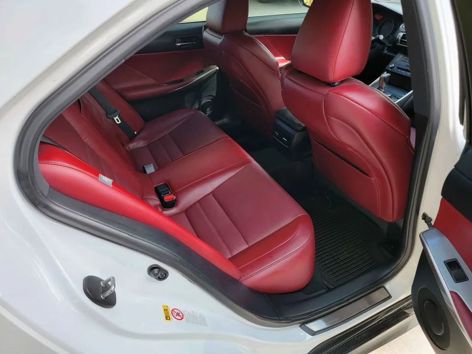 2016 Lexus IS 3rd Gen - Image 8 of 10