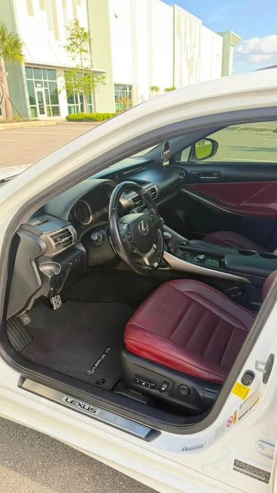 2016 Lexus IS 3rd Gen - Image 5 of 9