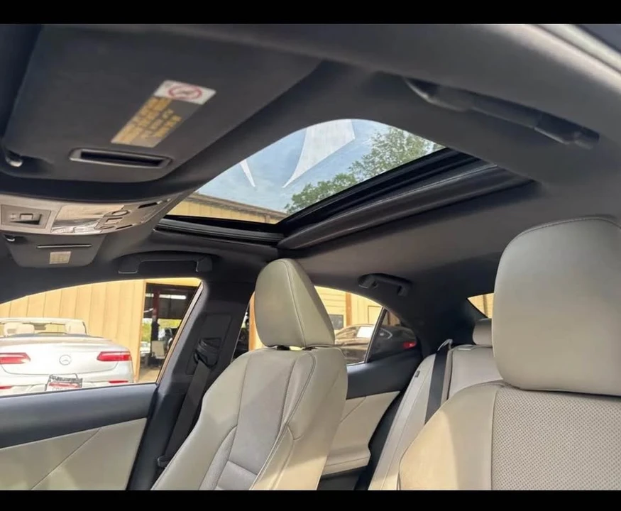 2016 Lexus IS 3rd Gen - Image 5 of 7