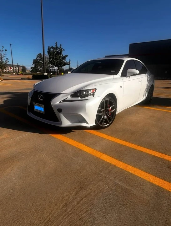 2016 Lexus IS 3rd Gen - Image 4 of 12