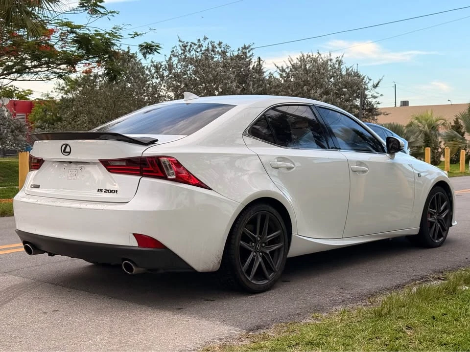 2016 Lexus IS 3rd Gen - Image 4 of 19
