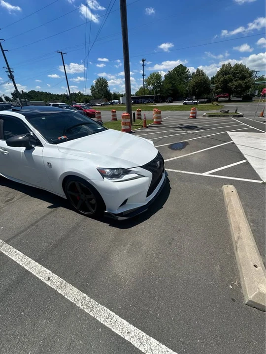 2016 Lexus IS 3rd Gen - Image 7 of 12