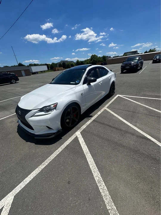 2016 Lexus IS 3rd Gen - Image 5 of 12