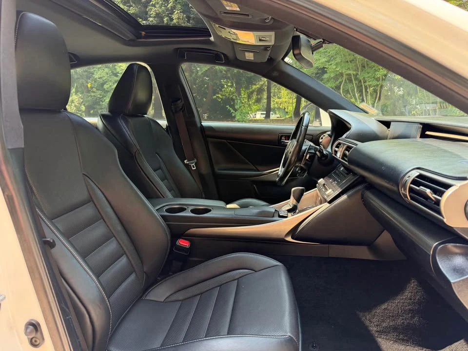 2016 Lexus IS 3rd Gen - Image 5 of 17