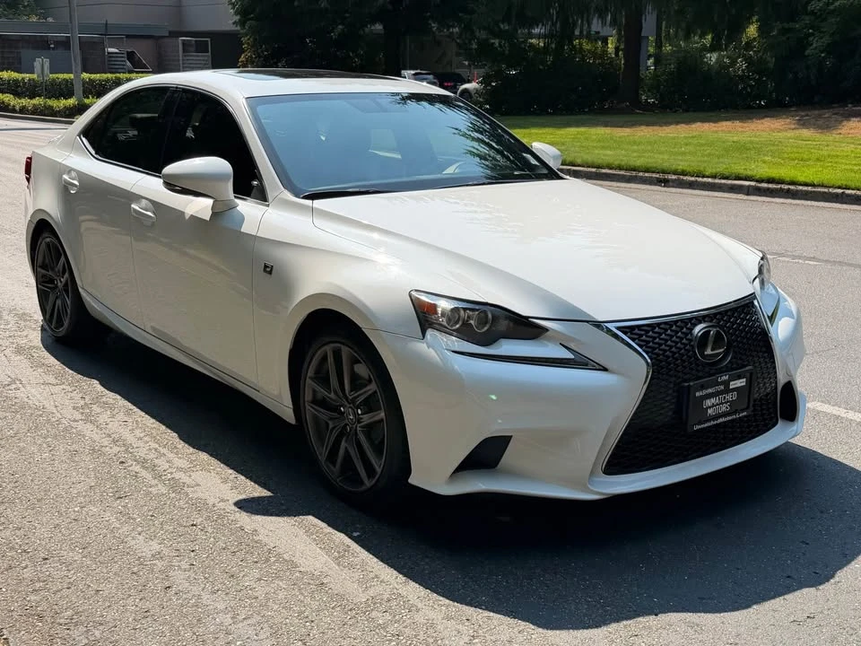 2016 Lexus IS 3rd Gen - Image 4 of 17