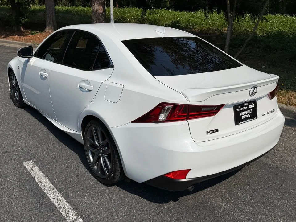 2016 Lexus IS 3rd Gen - Image 7 of 17