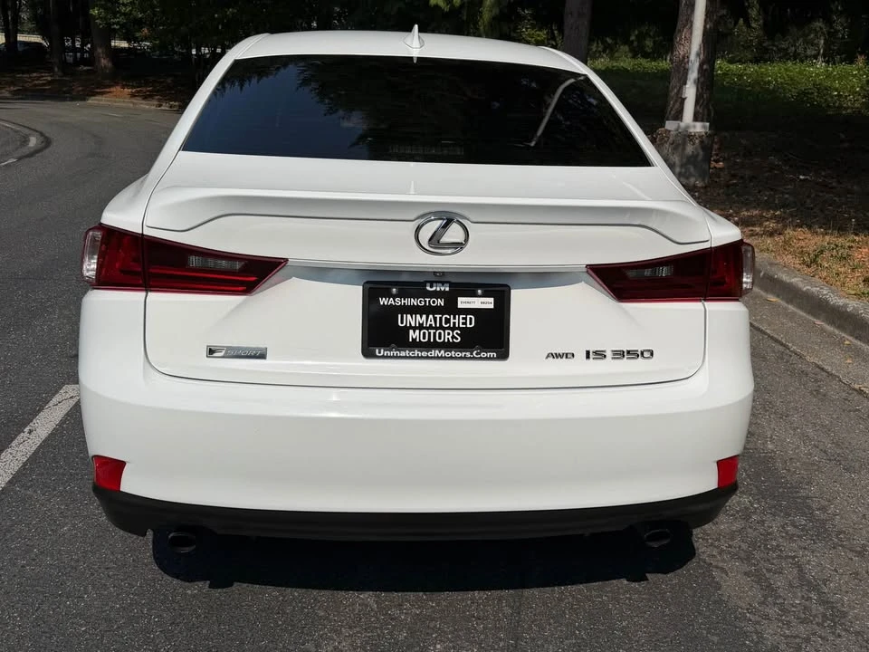 2016 Lexus IS 3rd Gen - Image 8 of 17