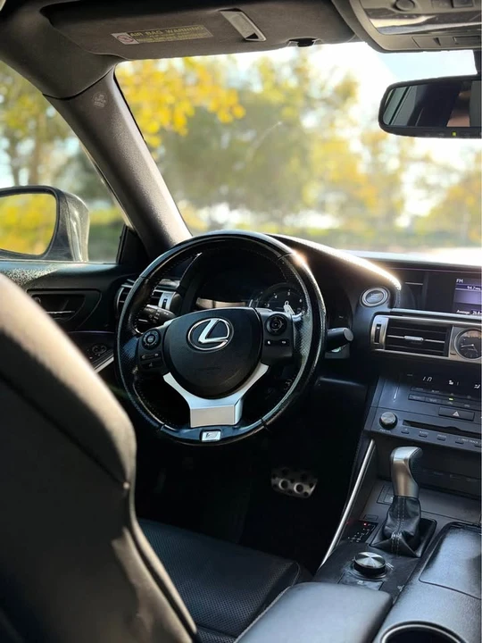 2016 Lexus IS 3rd Gen - Image 11 of 20