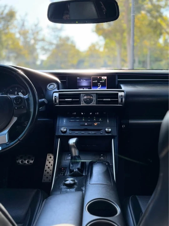 2016 Lexus IS 3rd Gen - Image 12 of 20
