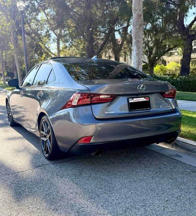 2016 Lexus IS 3rd Gen - Image 4 of 20