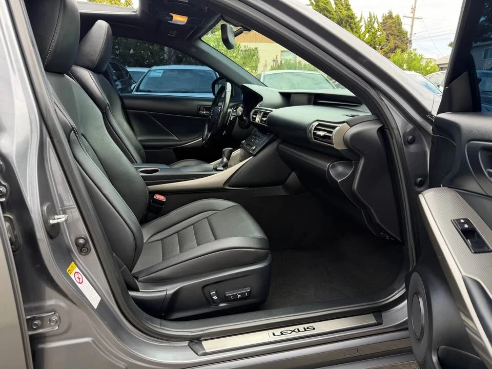 2016 Lexus IS 3rd Gen - Image 11 of 20