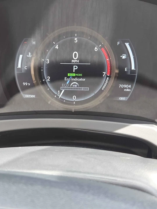 2016 Lexus IS 3rd Gen - Image 18 of 20