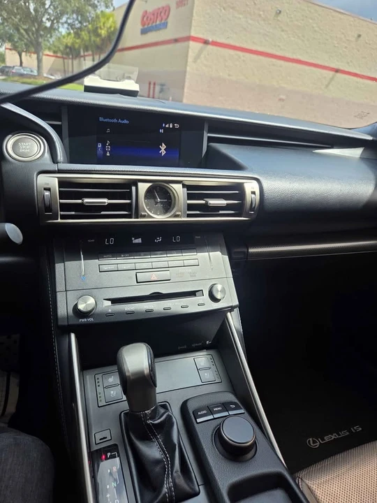 2016 Lexus IS 3rd Gen - Image 15 of 20