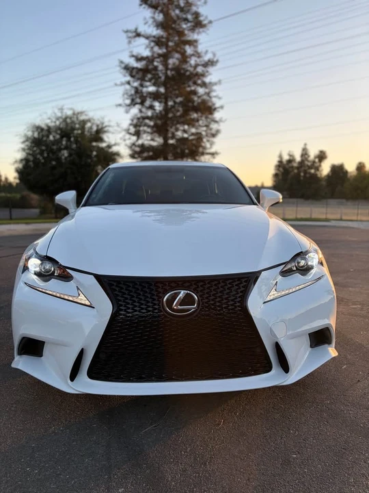2016 Lexus IS 3rd Gen - Image 5 of 20