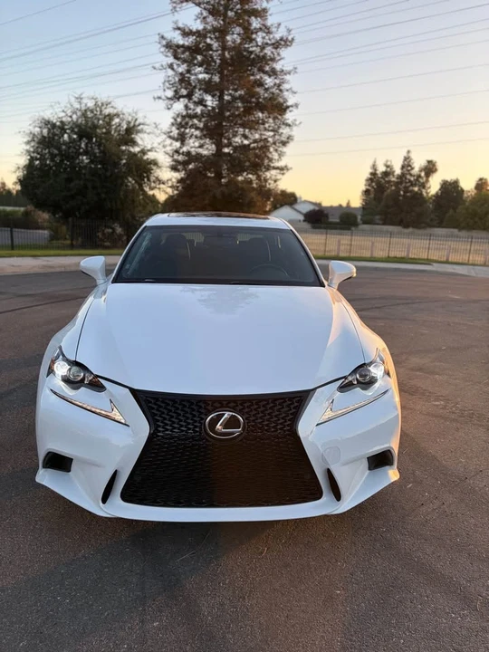 2016 Lexus IS 3rd Gen - Image 4 of 20