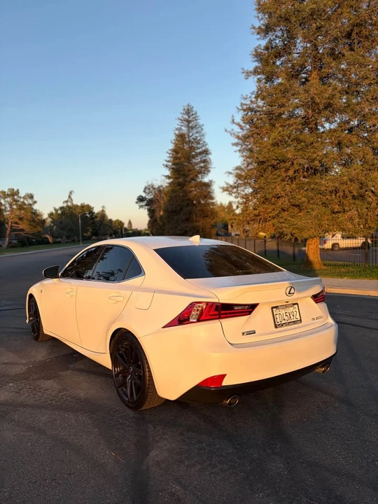 2016 Lexus IS 3rd Gen - Image 7 of 20