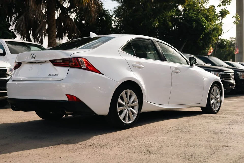 2016 Lexus IS 3rd Gen - Image 3 of 8