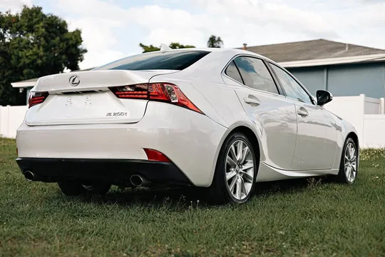 2016 Lexus IS 200t