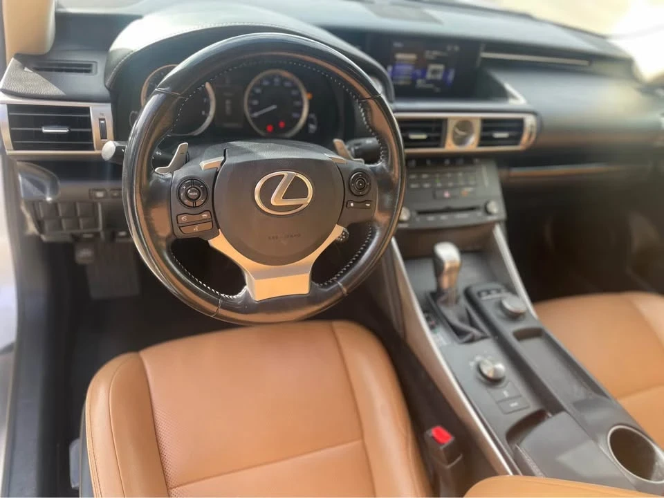 2016 Lexus IS 3rd Gen - Image 4 of 6