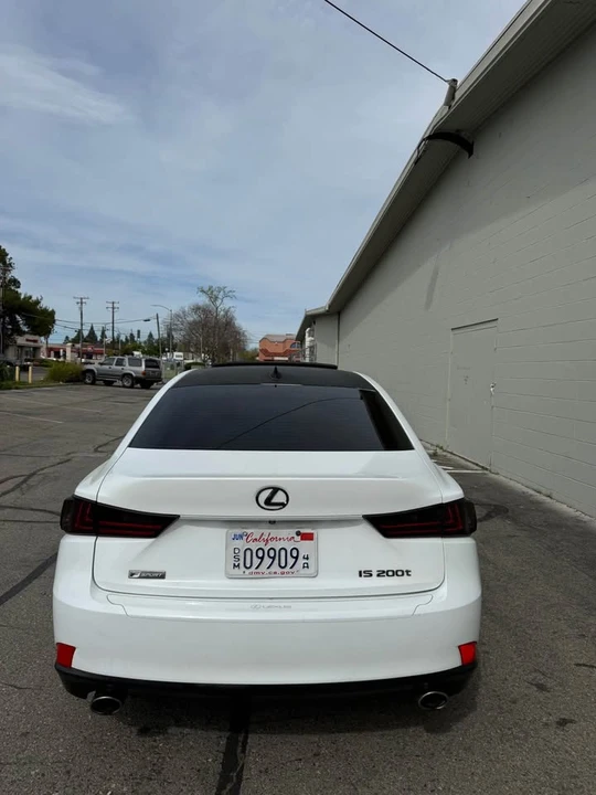 2016 Lexus IS 3rd Gen - Image 5 of 20