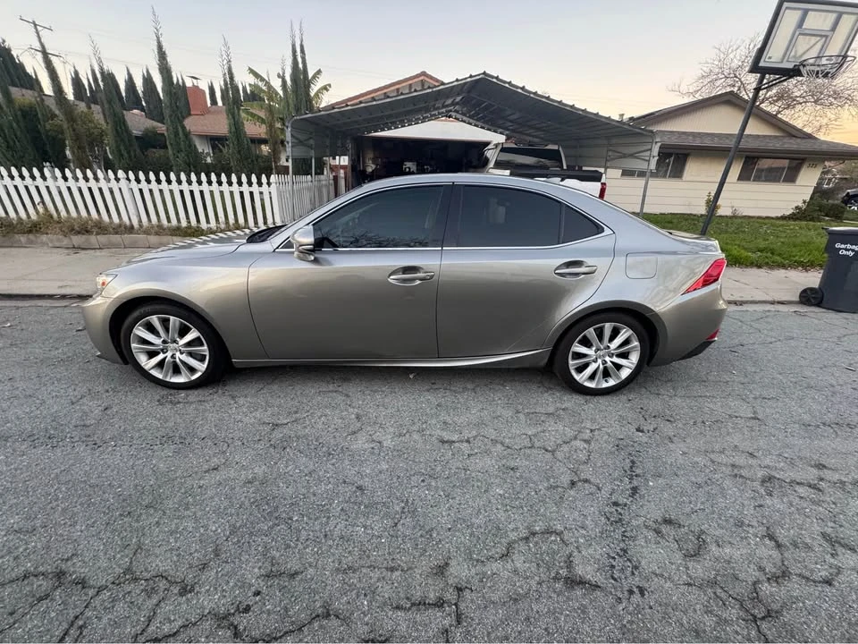 2016 Lexus IS 3rd Gen - Image 4 of 19