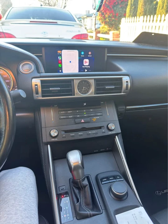 2016 Lexus IS 3rd Gen - Image 18 of 19