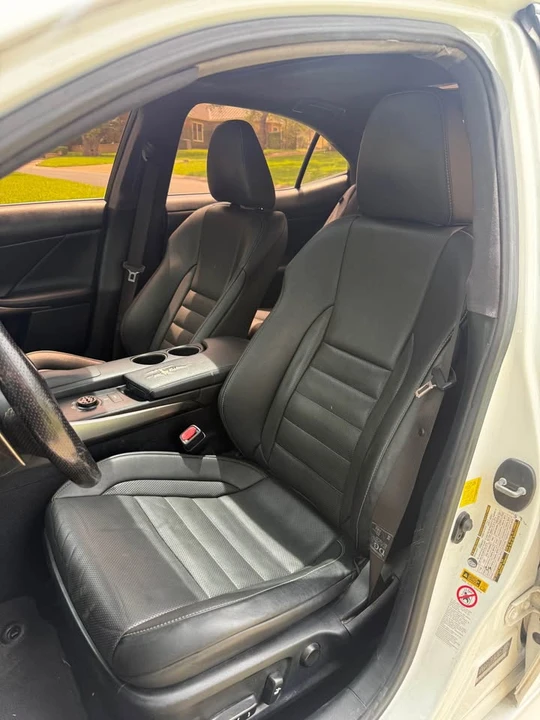 2016 Lexus IS 3rd Gen - Image 4 of 8