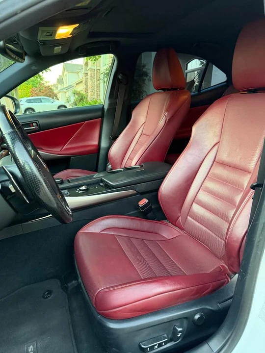 2016 Lexus IS 3rd Gen - Image 8 of 12