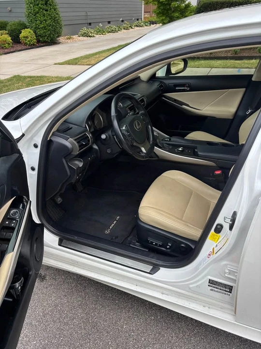 2016 Lexus IS 3rd Gen - Image 5 of 6