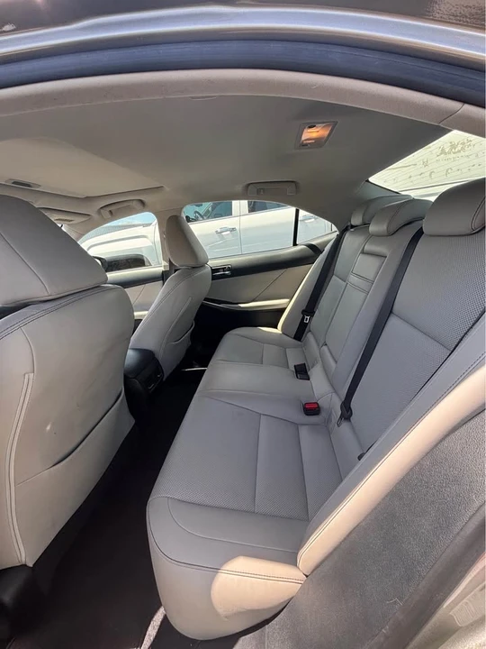 2016 Lexus IS 3rd Gen - Image 18 of 20