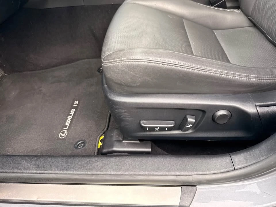 2016 Lexus IS 3rd Gen - Image 19 of 20