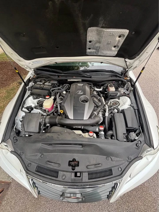 2016 Lexus IS 3rd Gen - Image 4 of 6