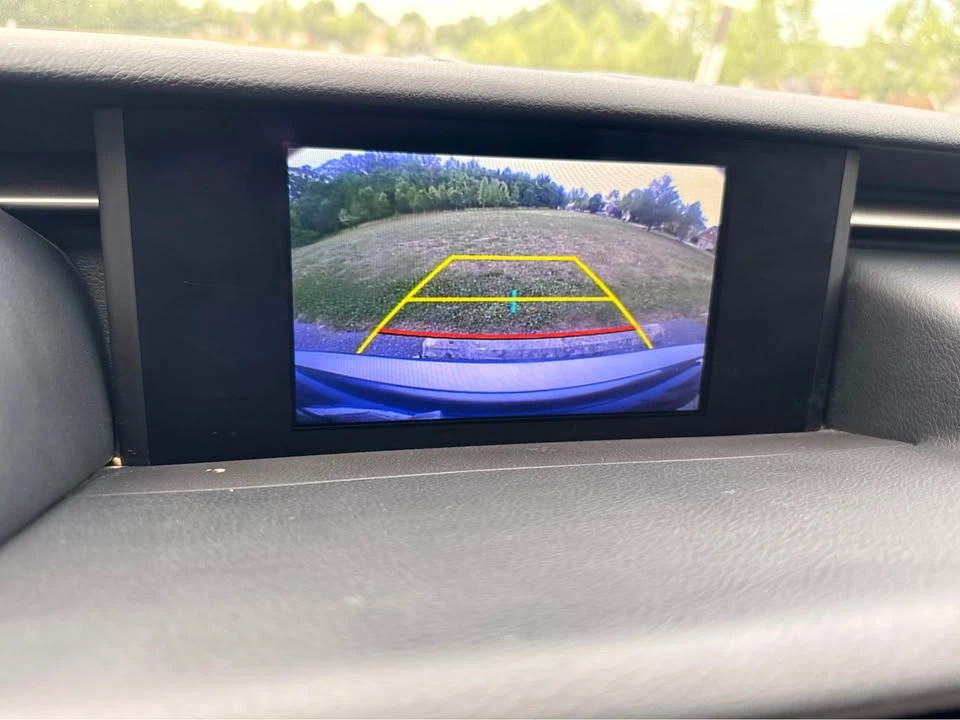 2016 Lexus IS 3rd Gen - Image 18 of 20