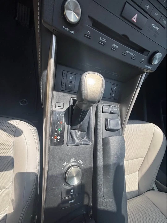 2016 Lexus IS 3rd Gen - Image 15 of 20