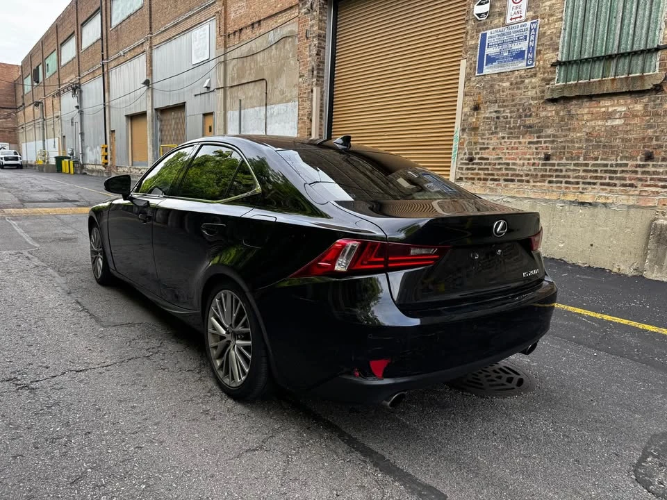 2016 Lexus IS 3rd Gen - Image 4 of 10
