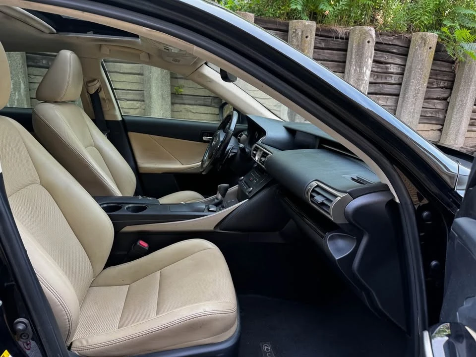 2016 Lexus IS 3rd Gen - Image 5 of 10
