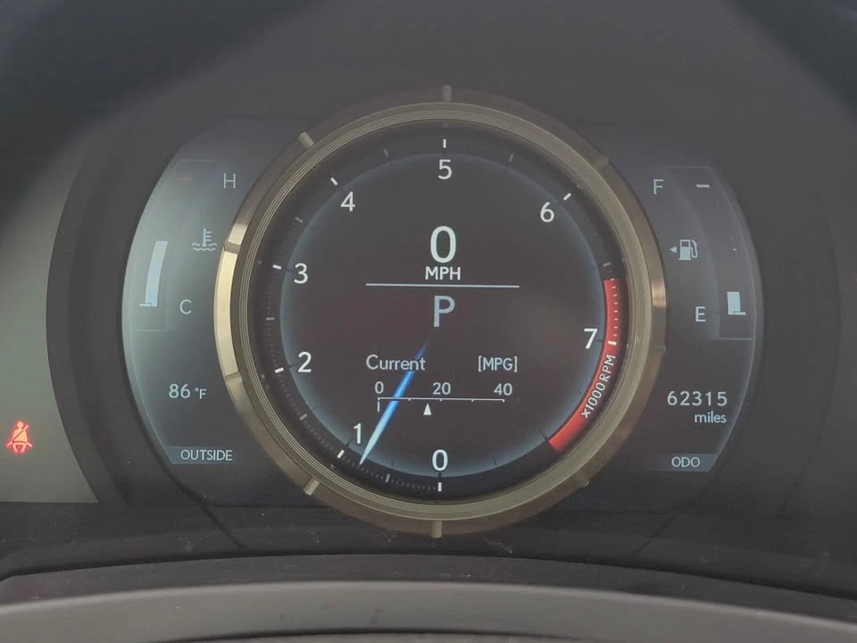 2016 Lexus IS 3rd Gen - Image 14 of 15